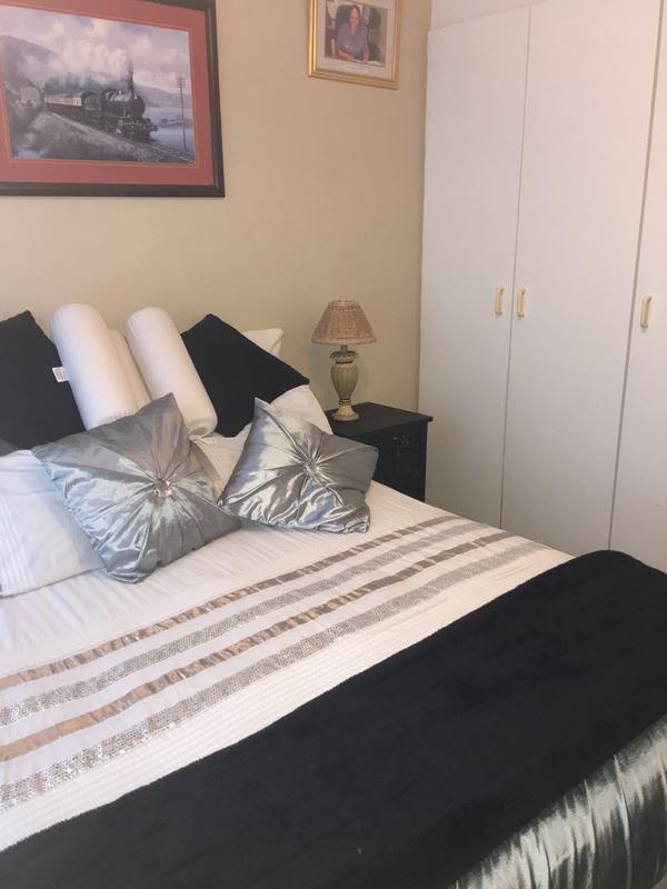 To Let 2 Bedroom Property for Rent in Whispering Pines Western Cape